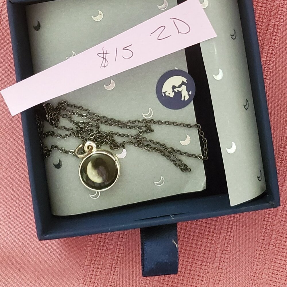 Moonglow necklace 2D phase moon glow pendant on chain